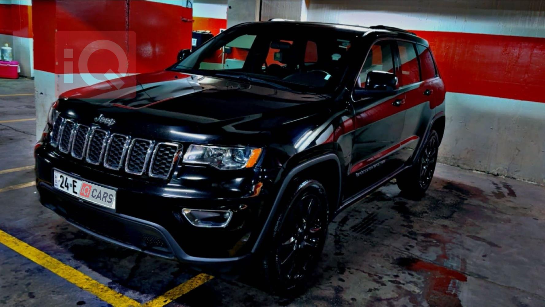 جیپ گراند شیرۆکی